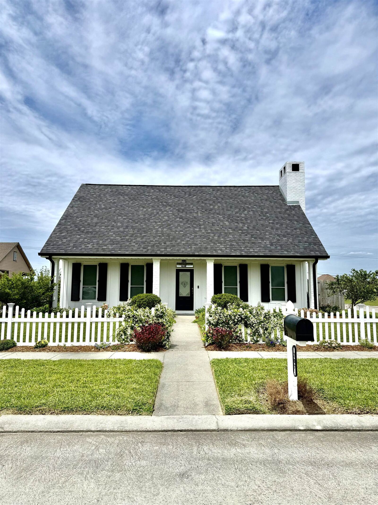Property Photo: 207 Woodwind Dr LA 70360