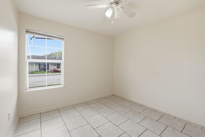 Property Photo: 614 Barbier Avenue LA 70301