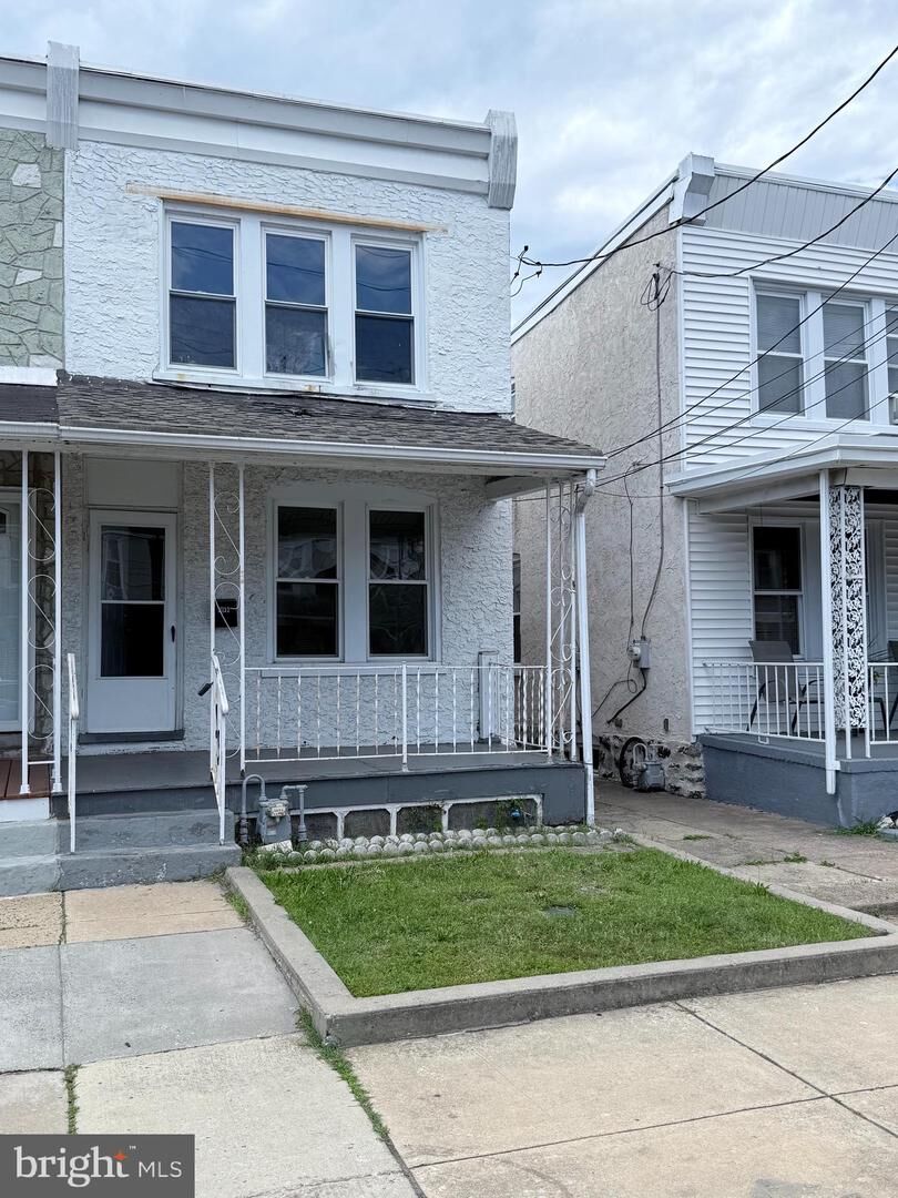 Property Photo: 2832 W 6th Street 306 PA 19013
