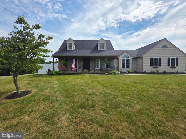 Property Photo:  17 Natures Way  PA 17566 