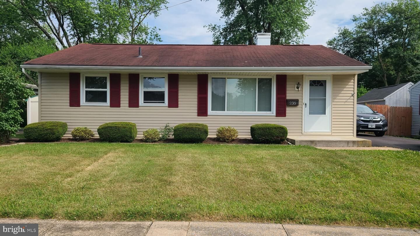 Property Photo:  235 Cumberland Road  PA 17011 