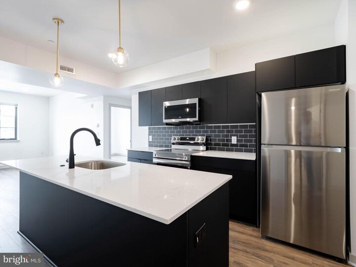 Property Photo: 6237 Germantown Avenue 304 PA 19144