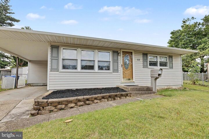 Property Photo:  23 Avon Place  NJ 08052 