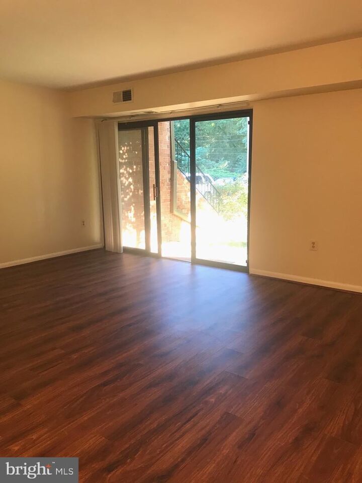 Property Photo: 10724 West Drive 101 VA 22030