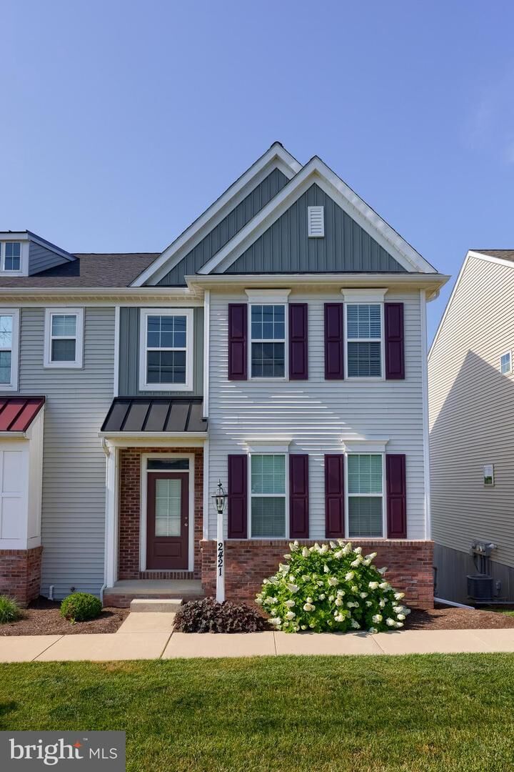 Property Photo:  2421 Artesian Way  PA 17601 