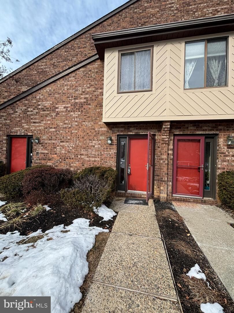 Property Photo: 303 Mountainview Drive 303 PA 19087