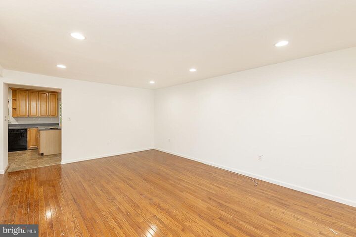 Property Photo: 3334 Stone Heather Court VA 20171