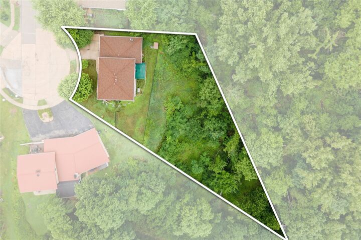 Property Photo:  3106 Blue Ridge Ct NE  IA 52402 