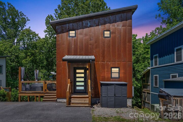 Property Photo:  158 Simcoe Street  NC 28806 
