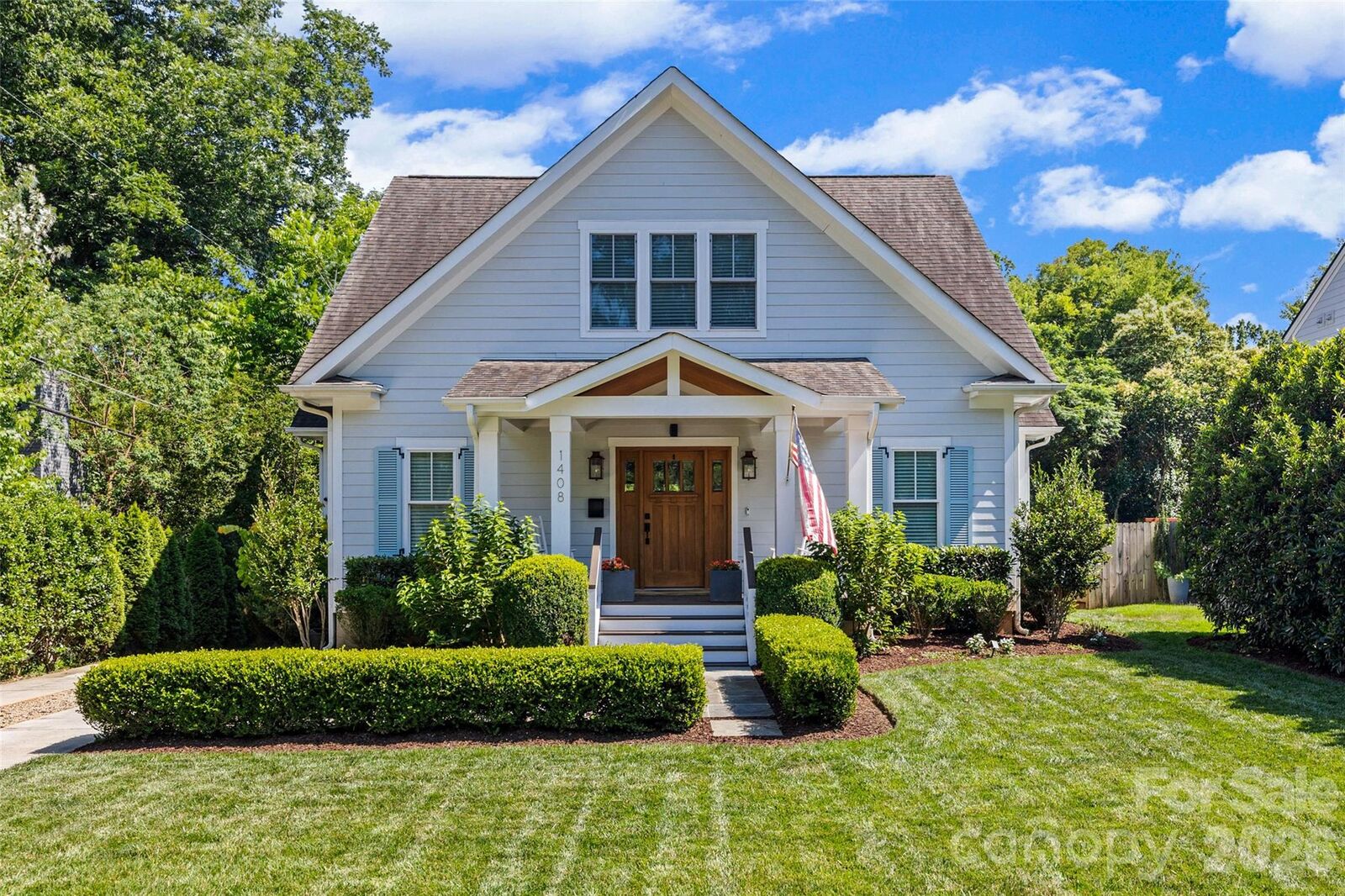 Property Photo:  1408 Cortland Road W  NC 28209 