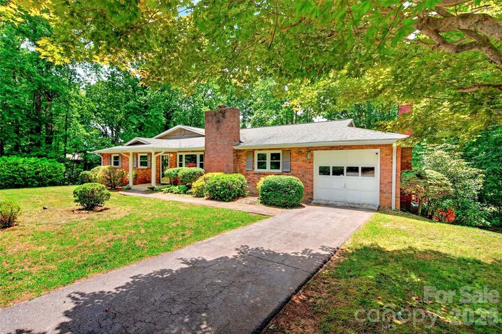 Property Photo:  103 Richard Lane  NC 28711 