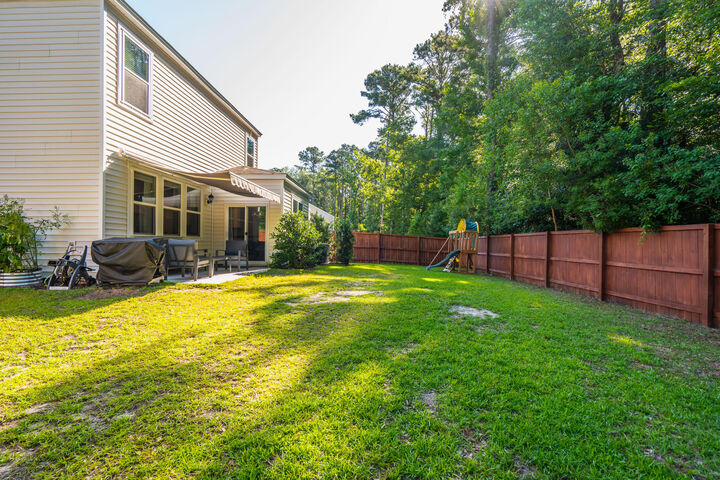 Property Photo:  2627 Alamanda Drive  SC 29455 