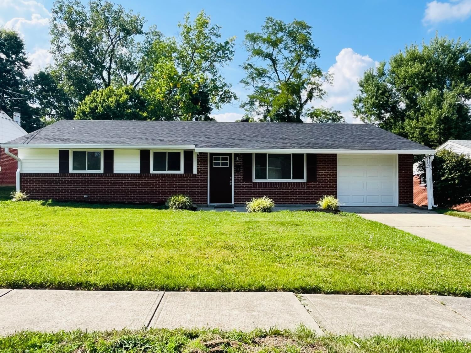 Property Photo: 287 Shaker Court OH 45238