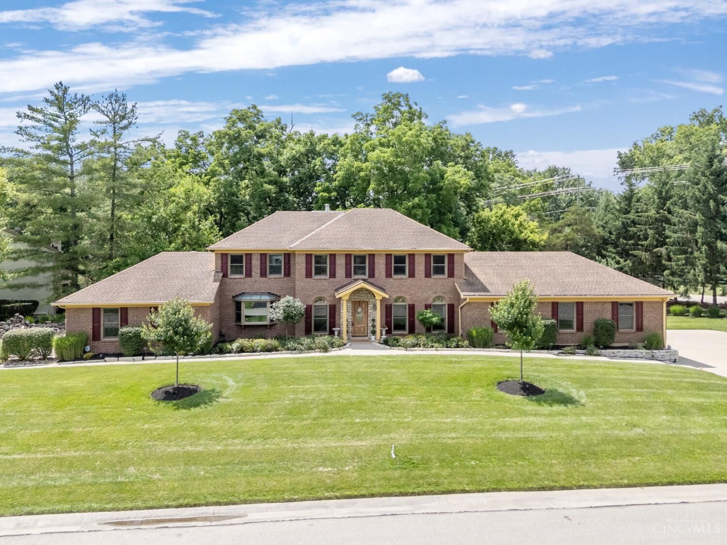Property Photo:  9943 Huntersrun Lane  OH 45242 