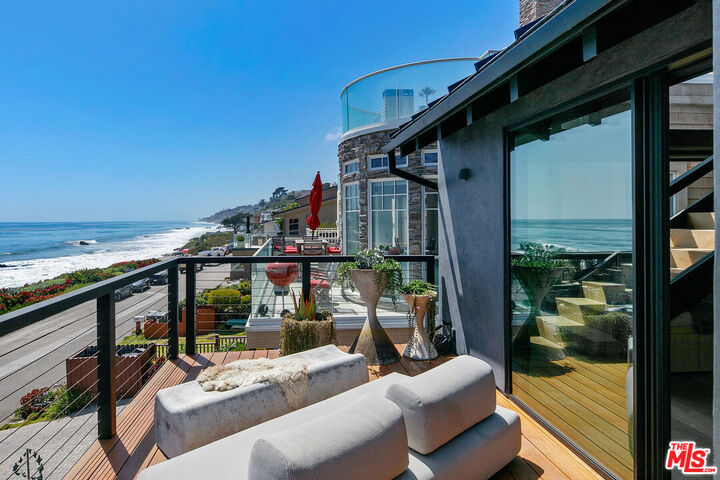 Property Photo:  31649 Sea Level Dr  CA 90265 