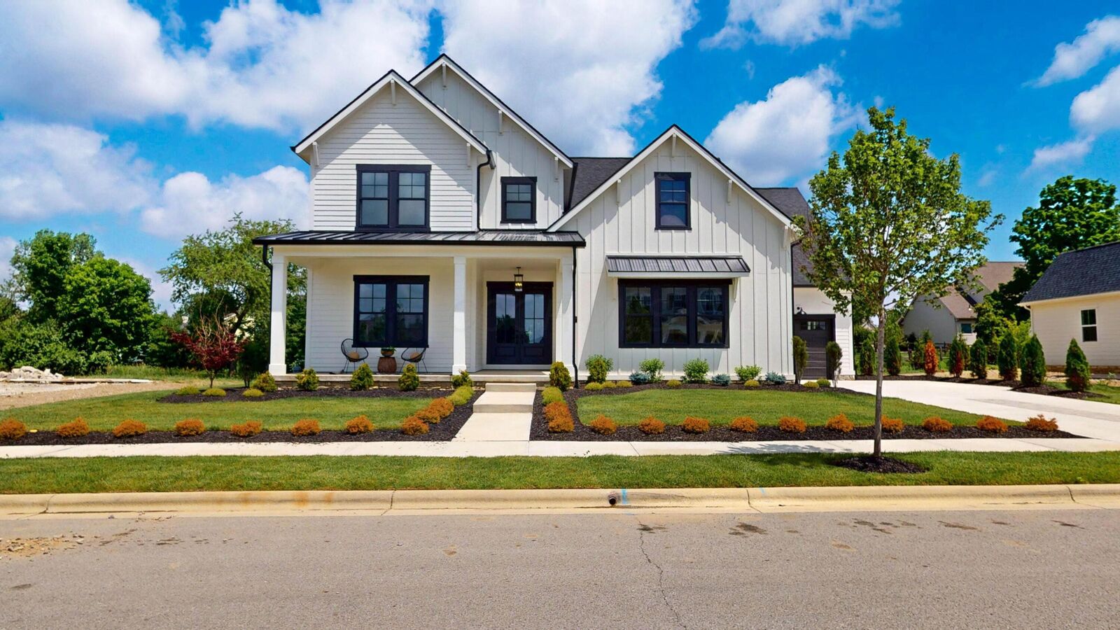 Property Photo:  3277 Briarwood Lane  OH 43035 