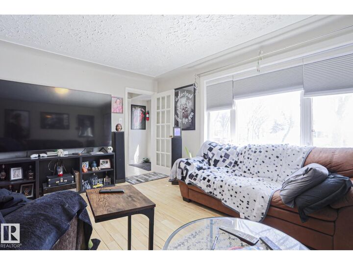 Property Photo: 12418 93 St NW AB T6G 1G5