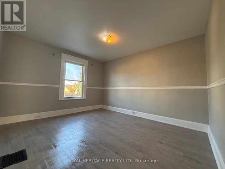 Property Photo: 264 Jarvis Street 1 ON L1G 5K9
