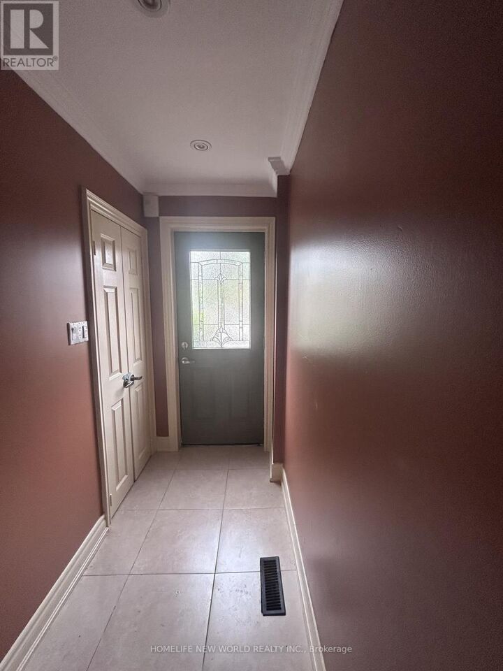 Property Photo:  11 Humber Boulevard Upper  ON M6N 2H7 