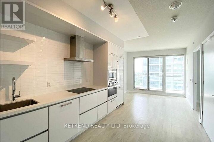Property Photo: 2221 Yonge Street 2504 ON M4S 0B8