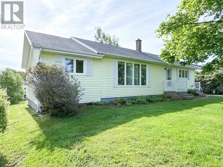 Property Photo: 18 Laurie Drive PE C1A 5M8