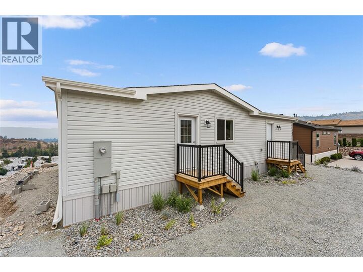 Property Photo: 1750 Lenz Road 102 BC V1Z 3N1