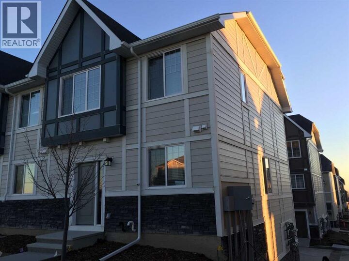 Property Photo:  972 Nolan Hill Boulevard Northwest  AB T3R 0Z7 