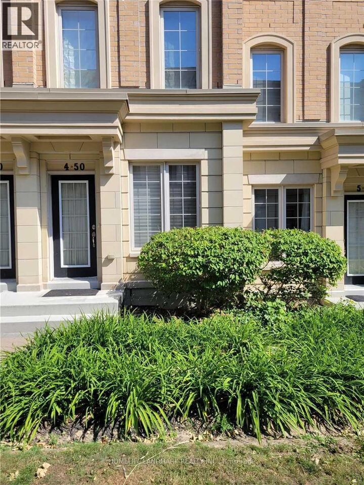Property Photo: 50 Hargrave Lane 4 ON M4N 0A4