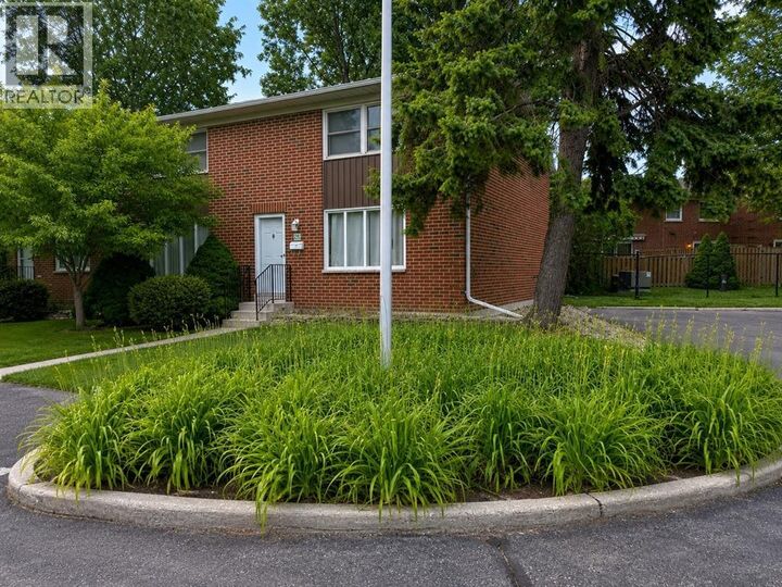 Property Photo: 76 Olympus Court 66 ON N7S 4S7