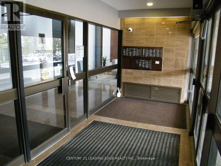Property Photo:  177 Linus Road 1614  ON M2J 4S5 