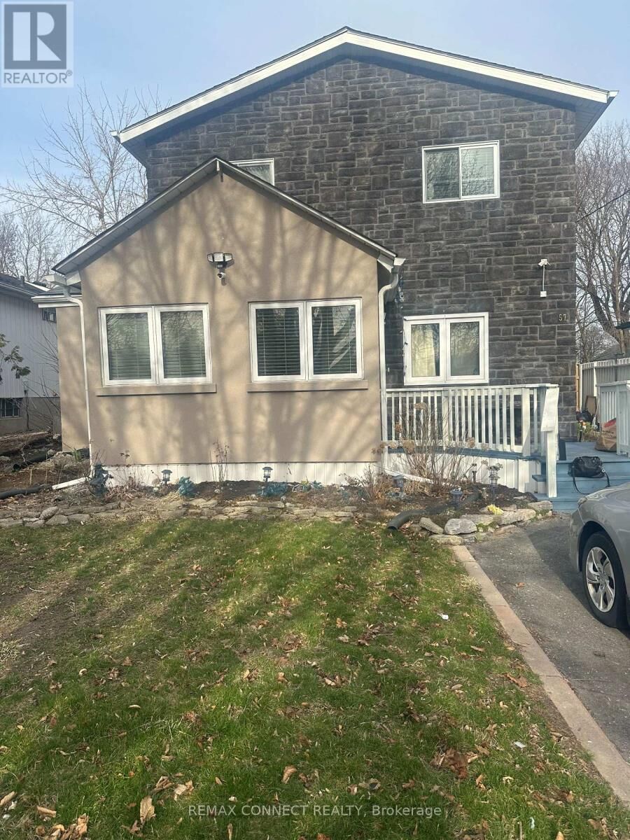 Property Photo:  57 Fernhill Boulevard  ON L1J 5J1 