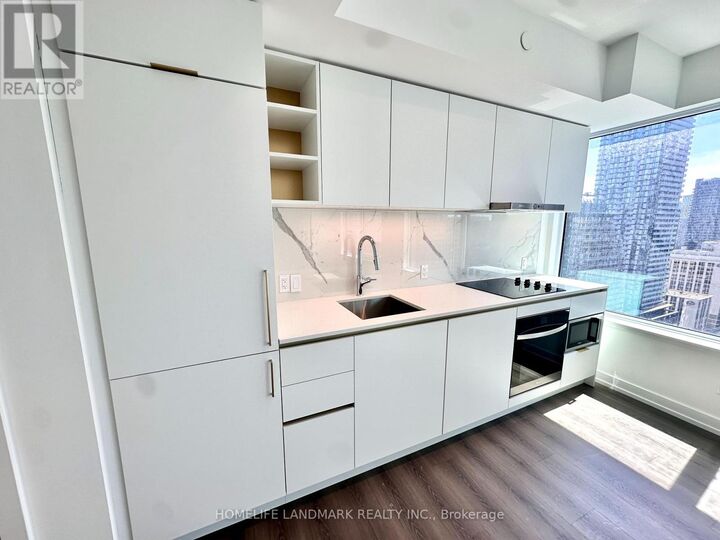 Property Photo: 8 Wellesley Street West 2815 ON M4Y 1E7