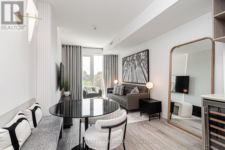 Property Photo: 2020 Bathurst Street 502 ON M5P 0A6