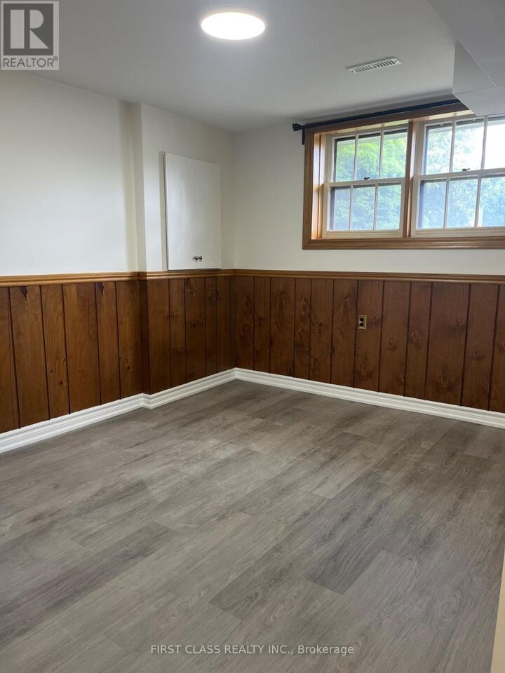 Property Photo: 14 Pringle Avenue Lower ON L3P 2P4
