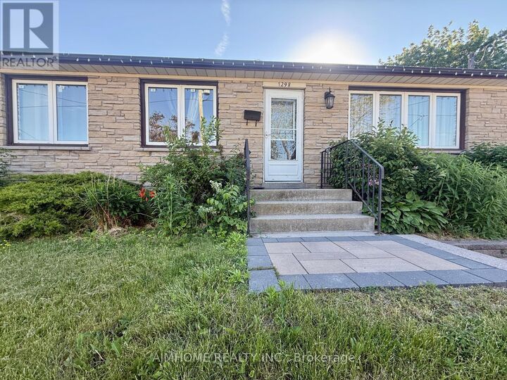 Property Photo: 1298 Minden Street Main ON L1J 3R4