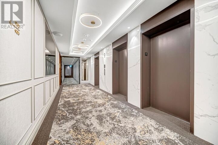 Property Photo:  455 Wellington Street West 908  ON M5J 2R2 