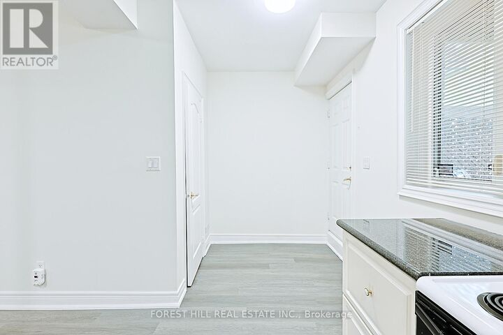 Property Photo:  61 Fairchild Avenue Bsmt  ON M2M 1T8 