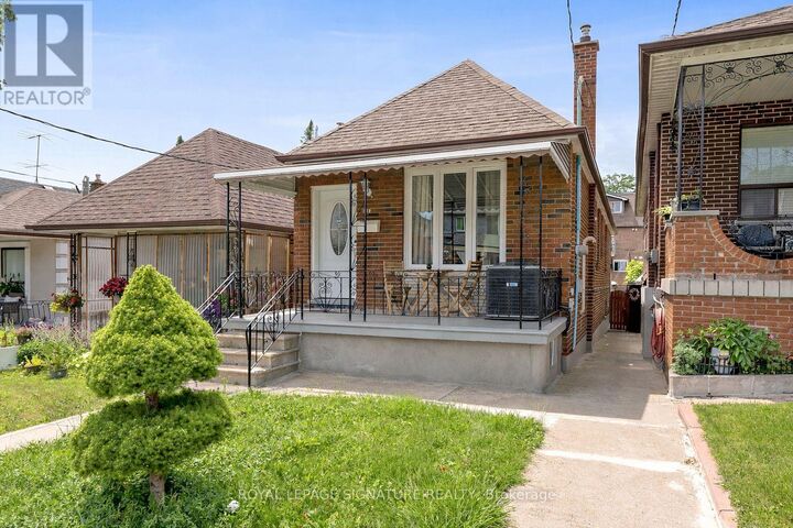 Property Photo: 502 Westmount Avenue Lower ON M6E 3N5