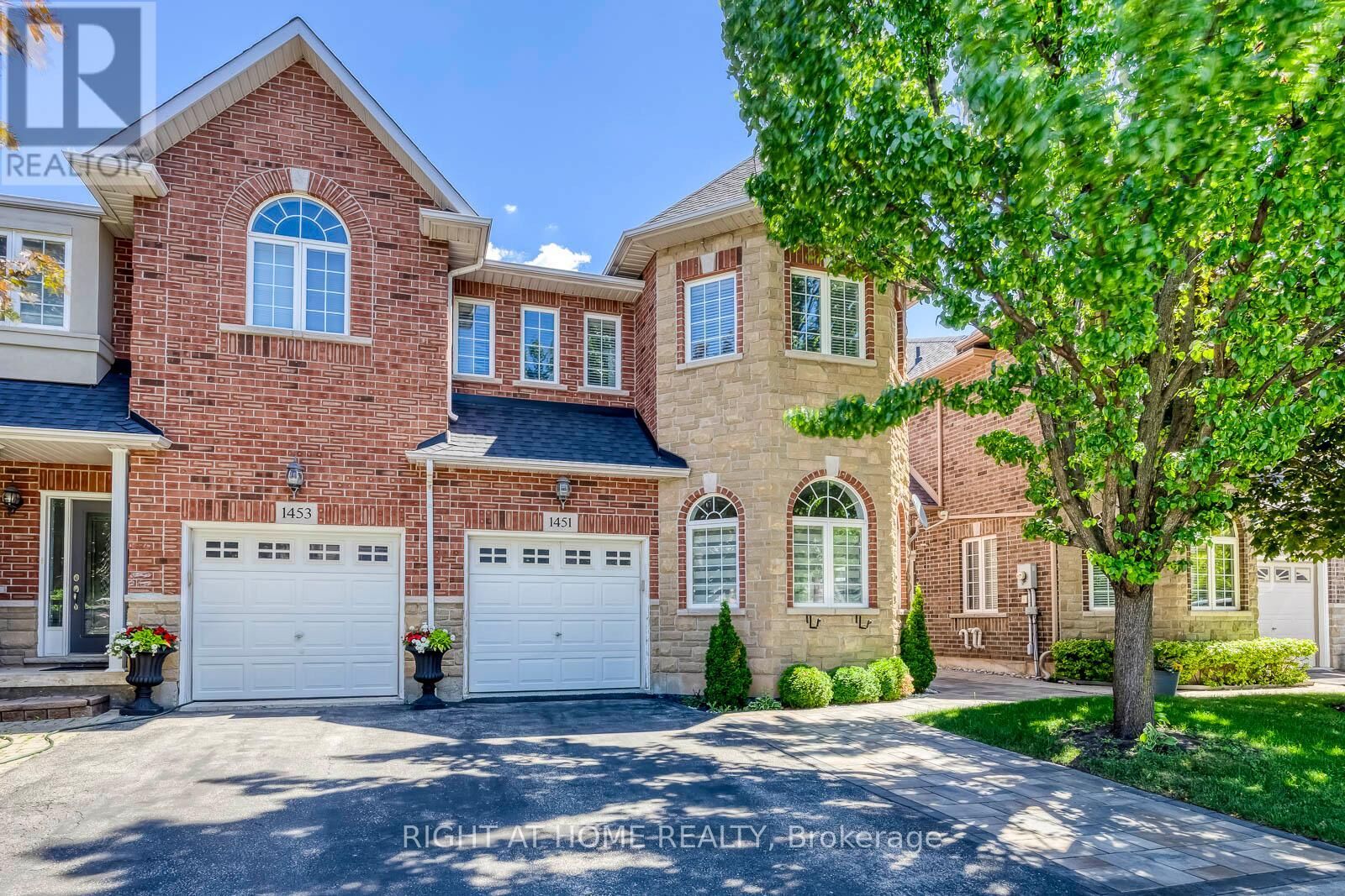 Property Photo: 1451 Tobyn Drive ON L7M 5A6