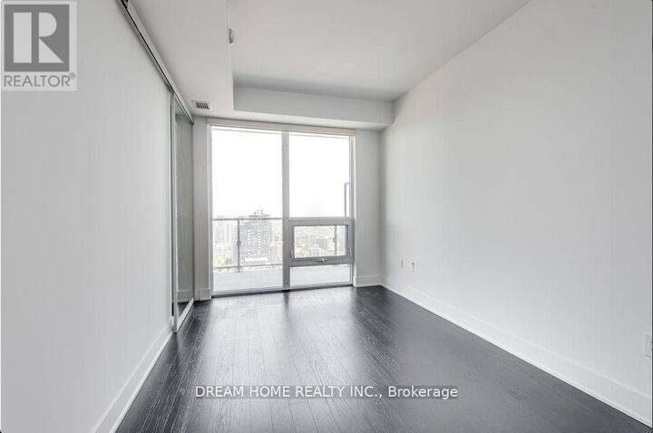 Property Photo:  955 Bay Street 3809 -Room  ON M5S 2A2 