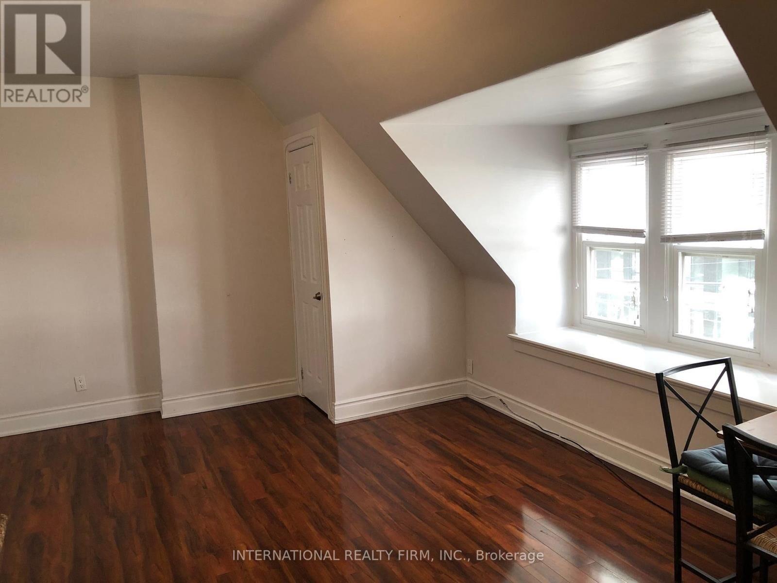 Property Photo:  197 Dundas Street East 1A  ON M5A 1Z4 