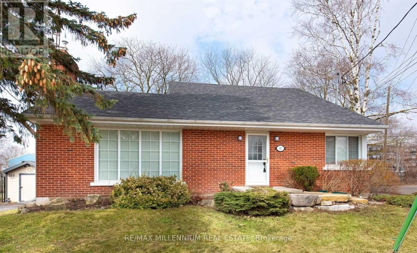 Property Photo: 147 Burkholder Street Lower ON L4A 4J5