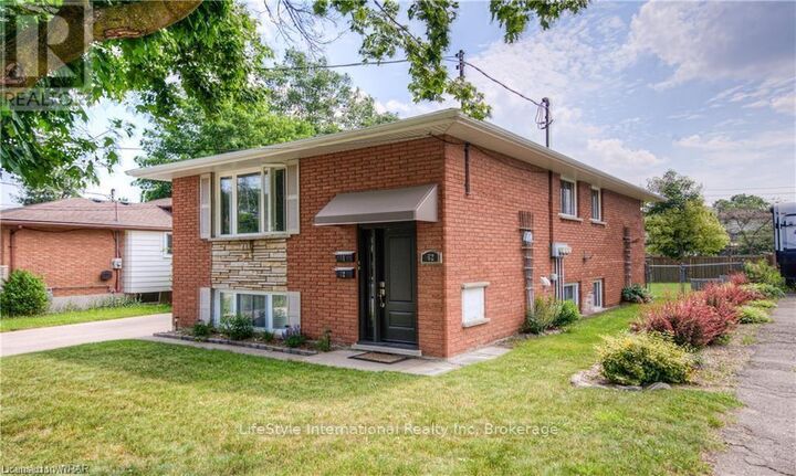 Property Photo: 62 Scenic Drive ON N2A 2P6