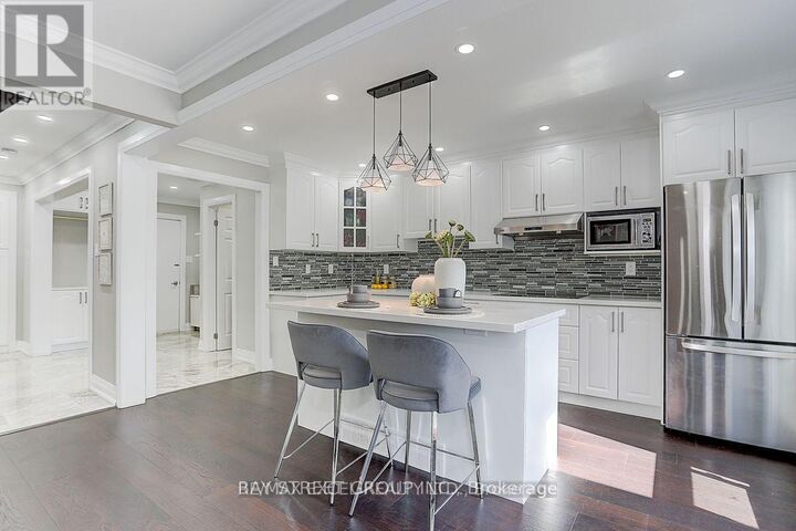 Property Photo:  29 Featherstone Avenue  ON L3S 2H2 