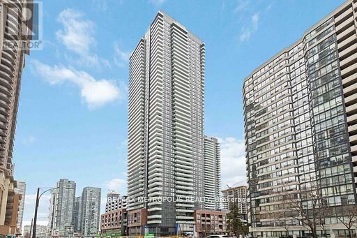 Property Photo: 430 Square One Drive 4109 ON L5B 0L6