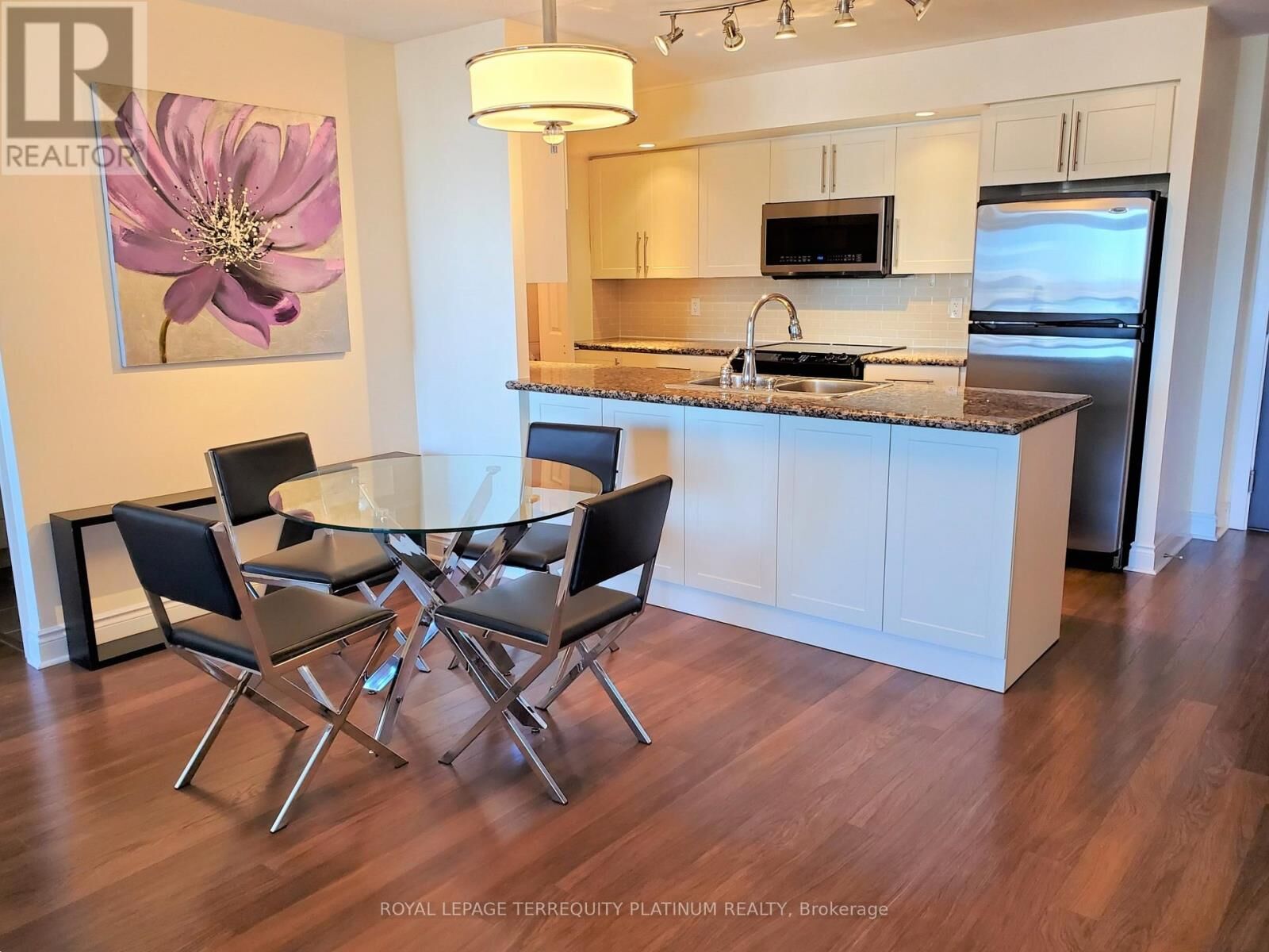 Property Photo:  23 Cox Boulevard 1283  ON L3R 7Z9 