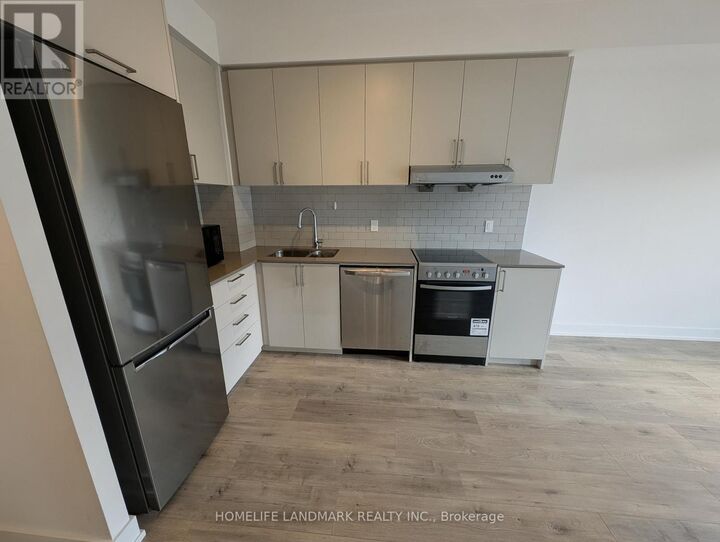 Property Photo:  268 Buchanan Drive 216W  ON L3R 8G9 