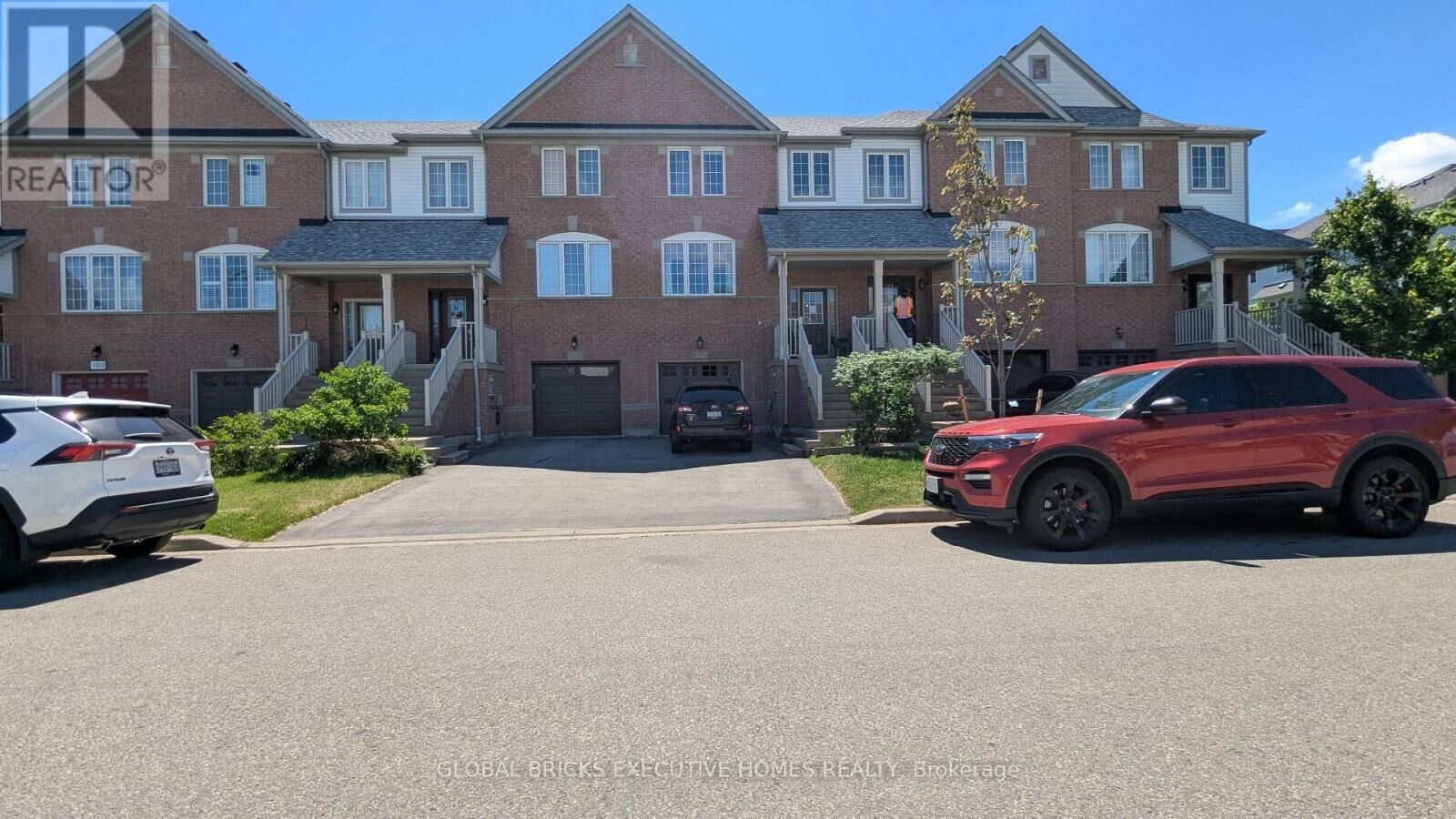 Property Photo:  1218 Lamont Crescent  ON L9T 6W5 