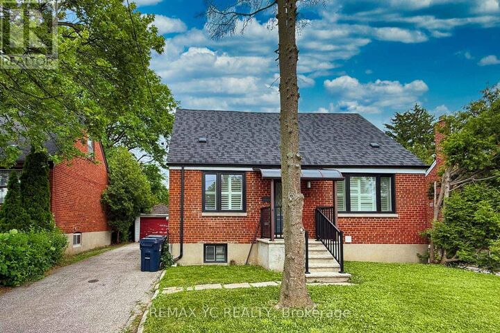 Property Photo:  77 Talbot Road  ON M2M 1S1 