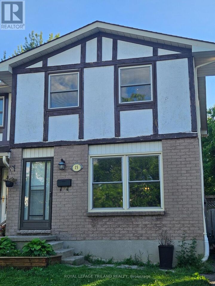 Property Photo:  15 Chiddington Gate  ON N6C 5K9 
